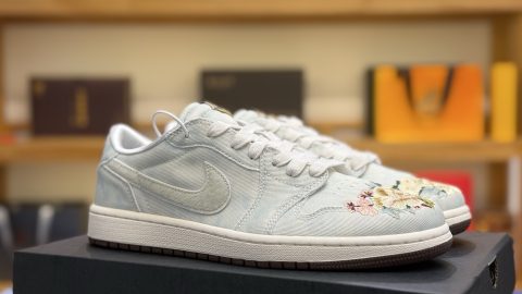 Air Jordan 1 Low IQ1109-011