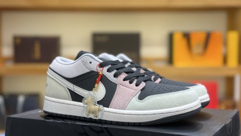 Air Jordan 1 Low IB7109-004
