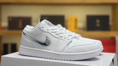 Air Jordan 1 Low IQ9381-100