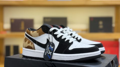 Air Jordan 1 Low IX8740-101