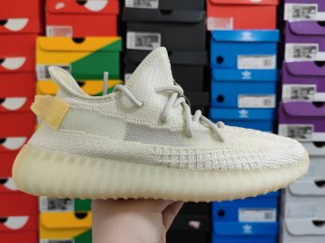 YEEZY BOOST 350 V2 Light GY3438