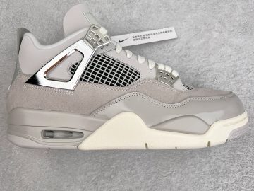 Air Jordan 4 WMNS “Frozen Moments” AQ9129-001