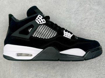 Air Jordan 4 “White Thunder” FQ8138-001