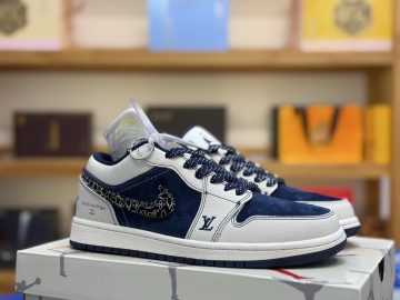 Air Jordan 1 Low LB8888-002