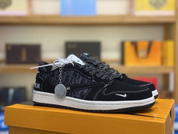 Air Jordan 1 Low LR8888-016