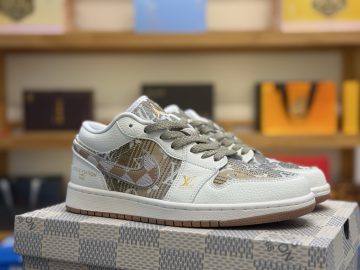 Air Jordan 1 Low LV2026-012