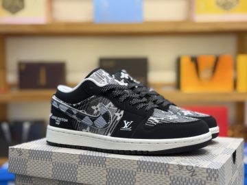 Air Jordan 1 Low LV2026-015