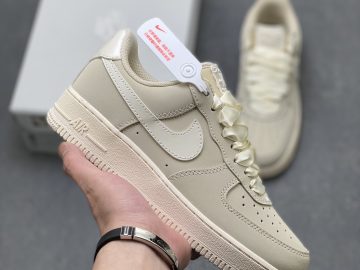 NIke Air Force 1 Low IR0871-100