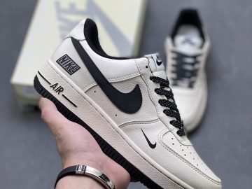 NIke Air Force 1 Low JP8028-073
