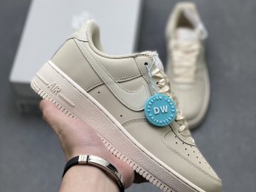 NIke Air Force 1 Low IR0871–100
