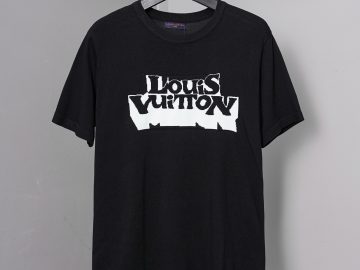 LOUIS VUITTON T shirt
