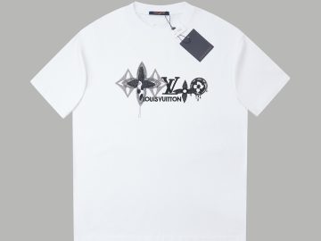 LOUIS VUITTON T shirt
