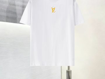 LOUIS VUITTON T shirt