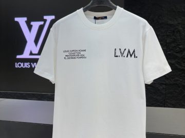 LOUIS VUITTON T shirt