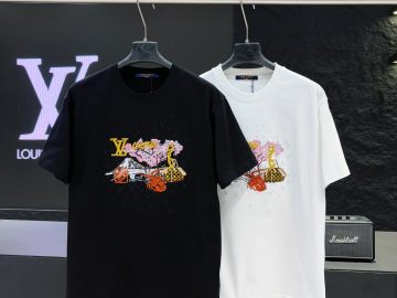 LOUIS VUITTON T shirt