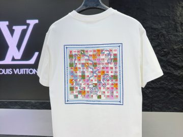 LOUIS VUITTON T shirt