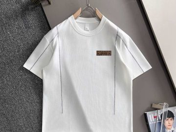 LOUIS VUITTON T shirt