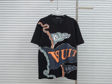 LOUIS VUITTON T shirt