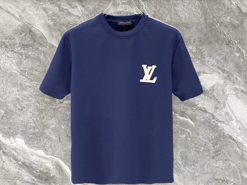 LOUIS VUITTON T shirt