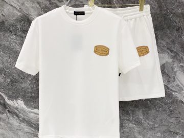 LOUIS VUITTON T shirt