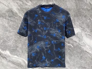 LOUIS VUITTON T shirt