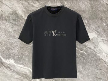 LOUIS VUITTON T shirt