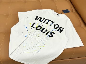 LOUIS VUITTON T shirt