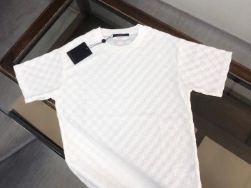 LOUIS VUITTON T shirt