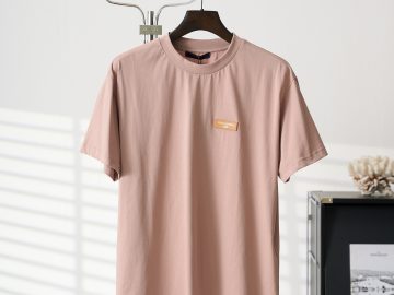 LOUIS VUITTON T shirt