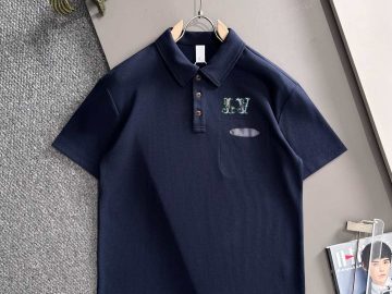 LOUIS VUITTON T shirt