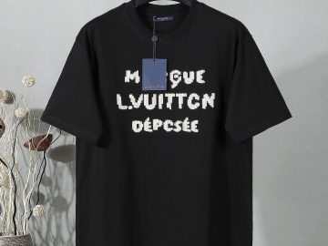 LOUIS VUITTON T shirt