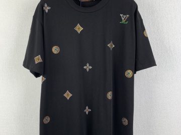 LOUIS VUITTON T shirt