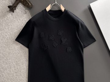 LOUIS VUITTON T shirt