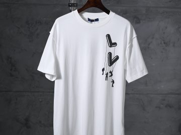 LOUIS VUITTON T shirt
