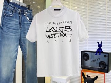 LOUIS VUITTON T shirt