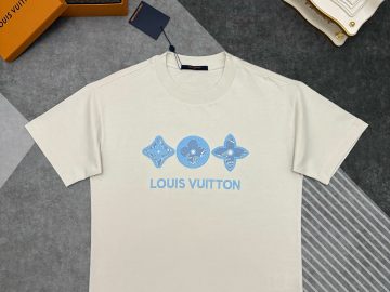 LOUIS VUITTON T shirt
