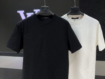 LOUIS VUITTON T shirt