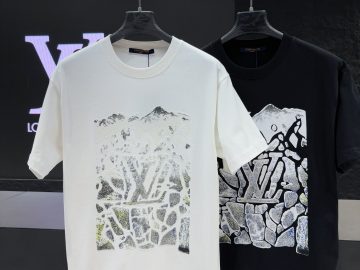 LOUIS VUITTON T shirt