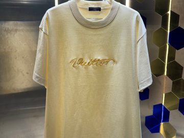 LOUIS VUITTON T shirt