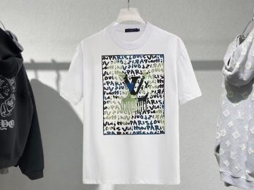 LOUIS VUITTON T shirt