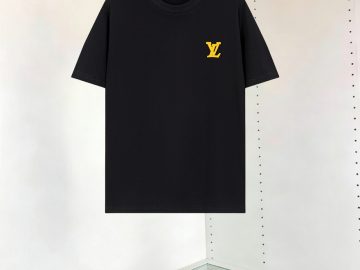 LOUIS VUITTON T shirt