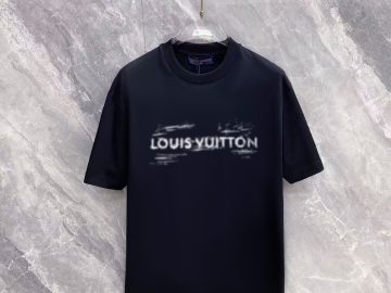 LOUIS VUITTON T shirt
