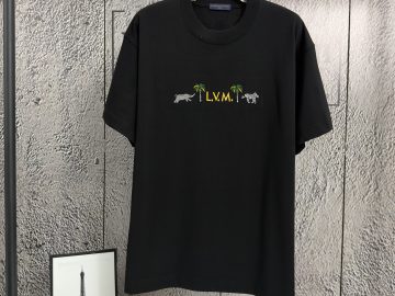 LOUIS VUITTON T shirt