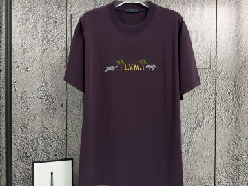 LOUIS VUITTON T shirt