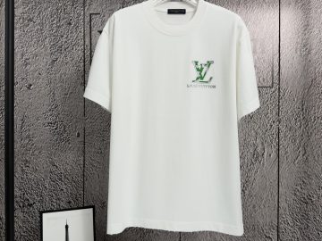LOUIS VUITTON T shirt