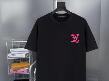 LOUIS VUITTON T shirt