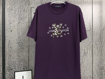 LOUIS VUITTON T shirt