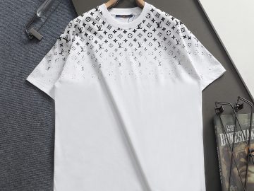LOUIS VUITTON T shirt