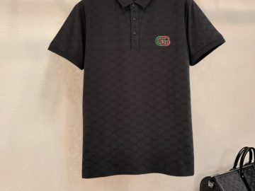 GUCCI T shirt
