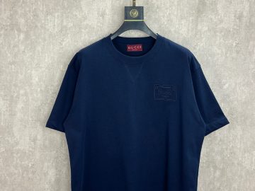 GUCCI T shirt